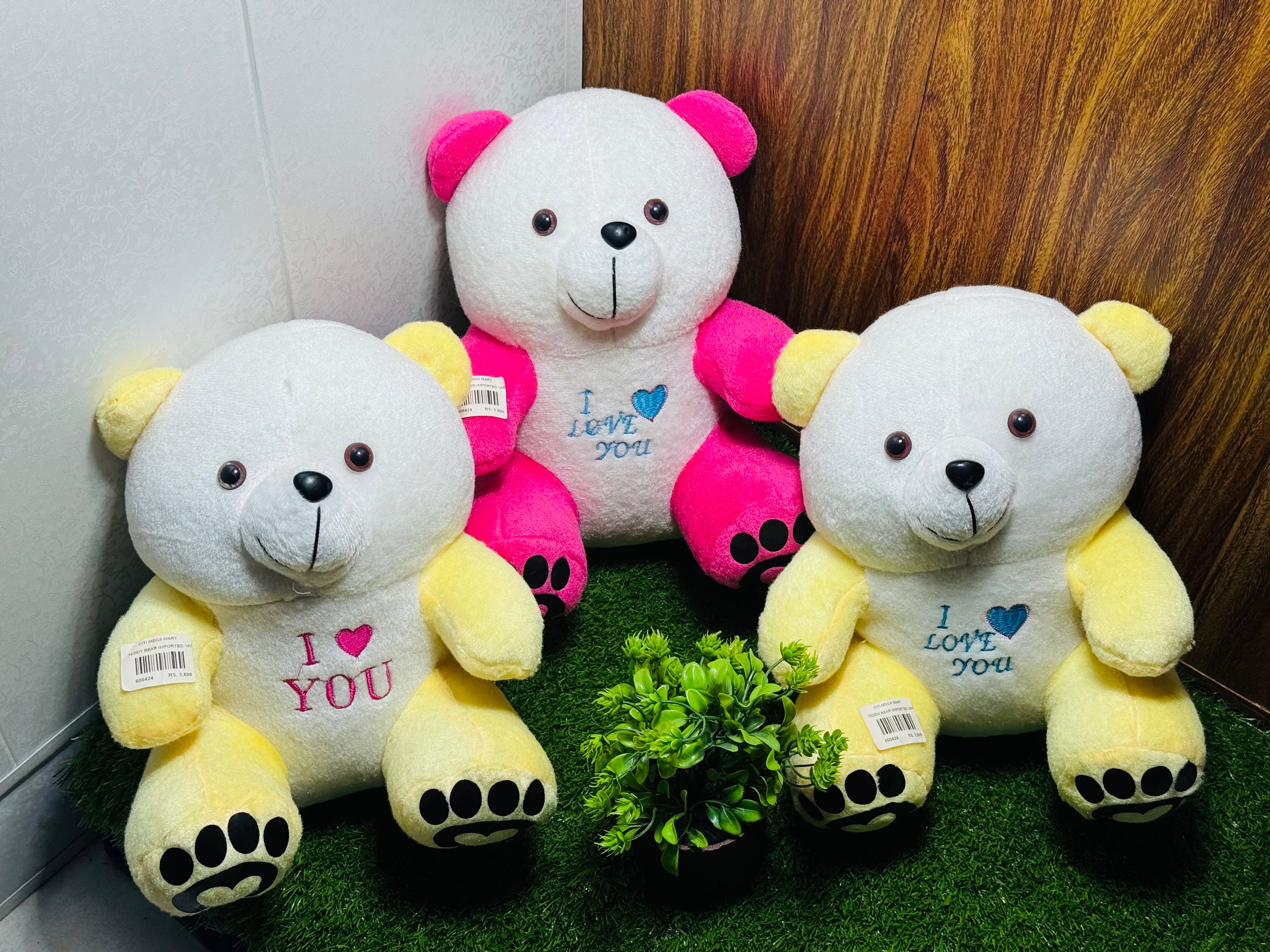 Small-Sized Teddy Bears