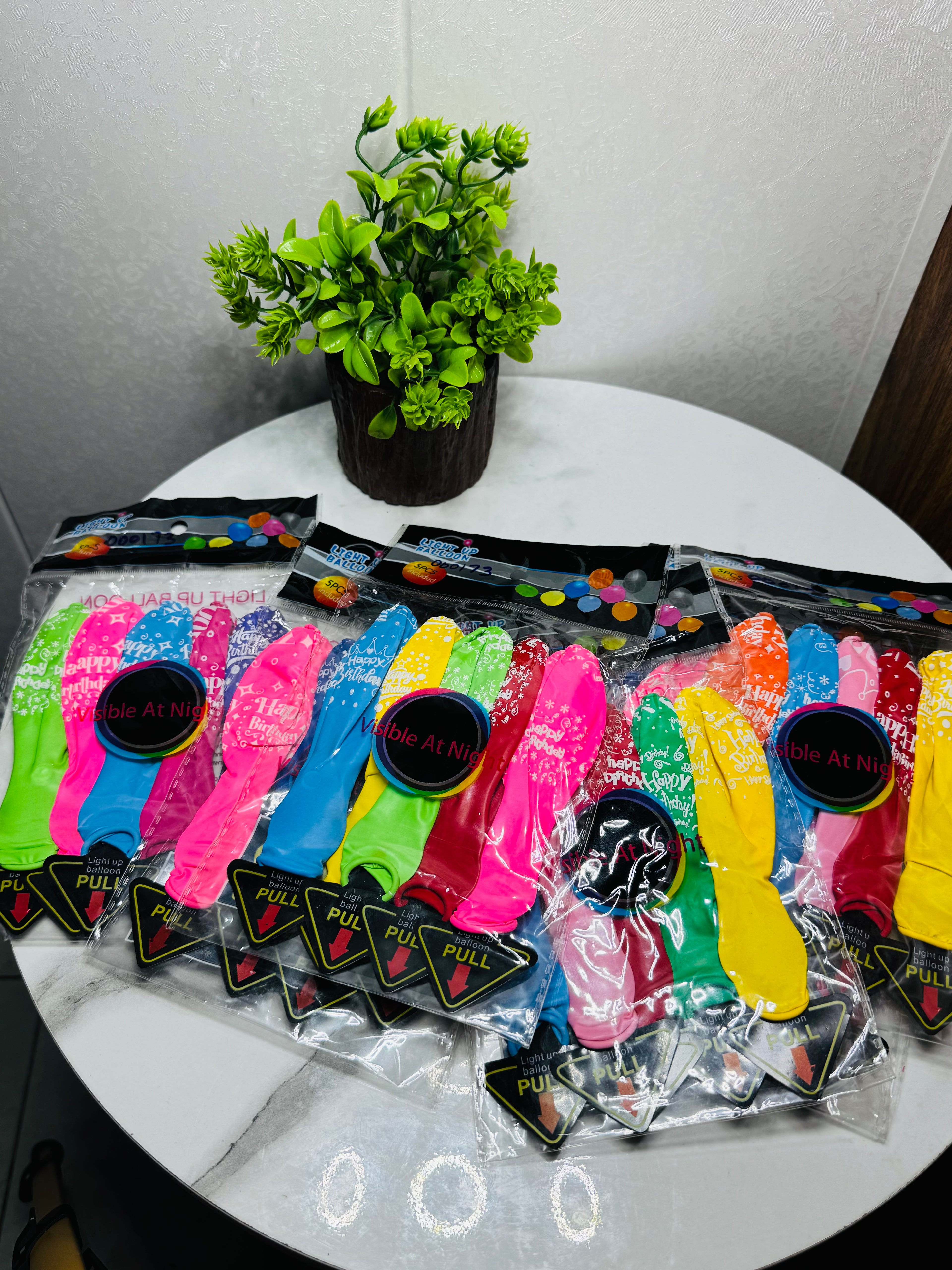 Pull-Tab Light Balloons – Pack of 6