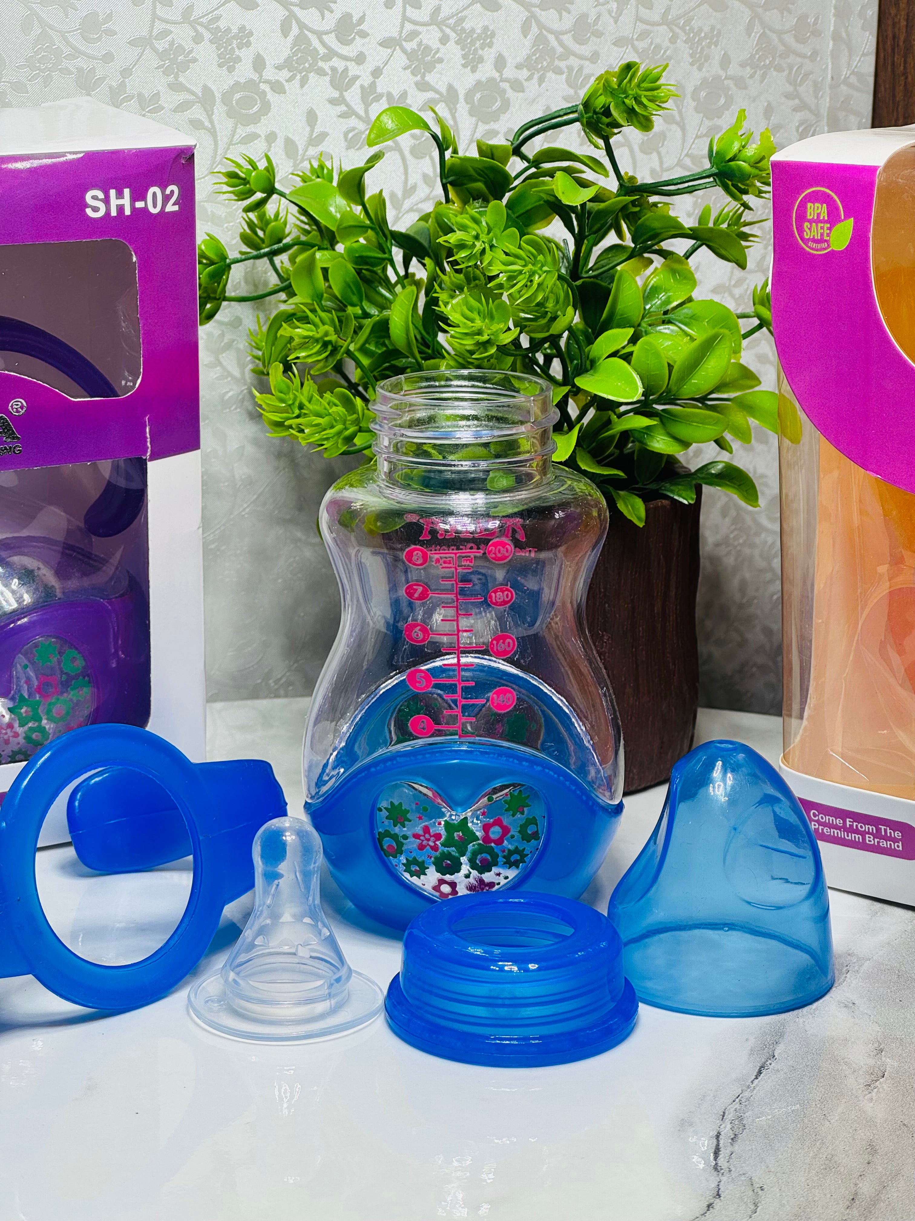 Aura 200ml Baby Feeder – BPA-Free Everyday Feeding