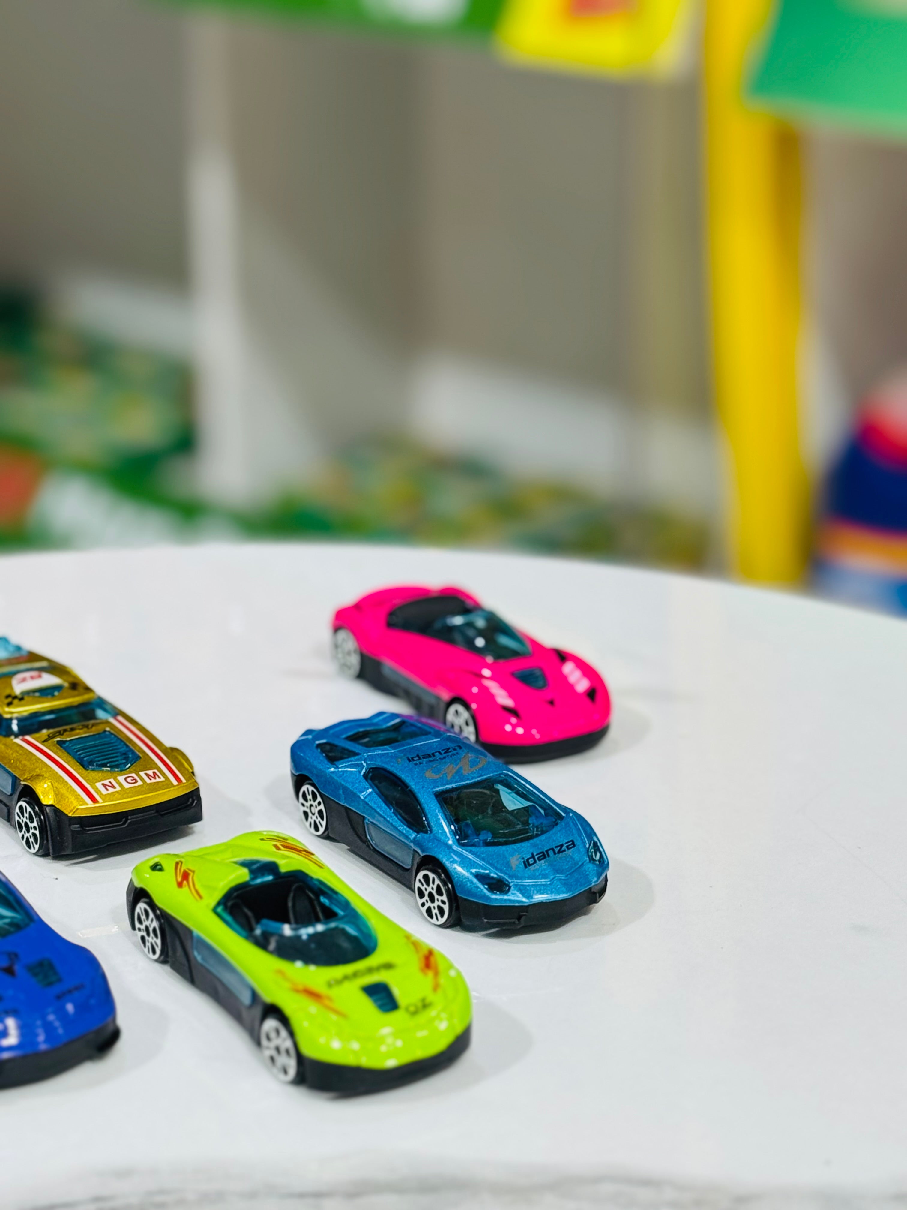 Set of 6 Miniature Alloy Cars