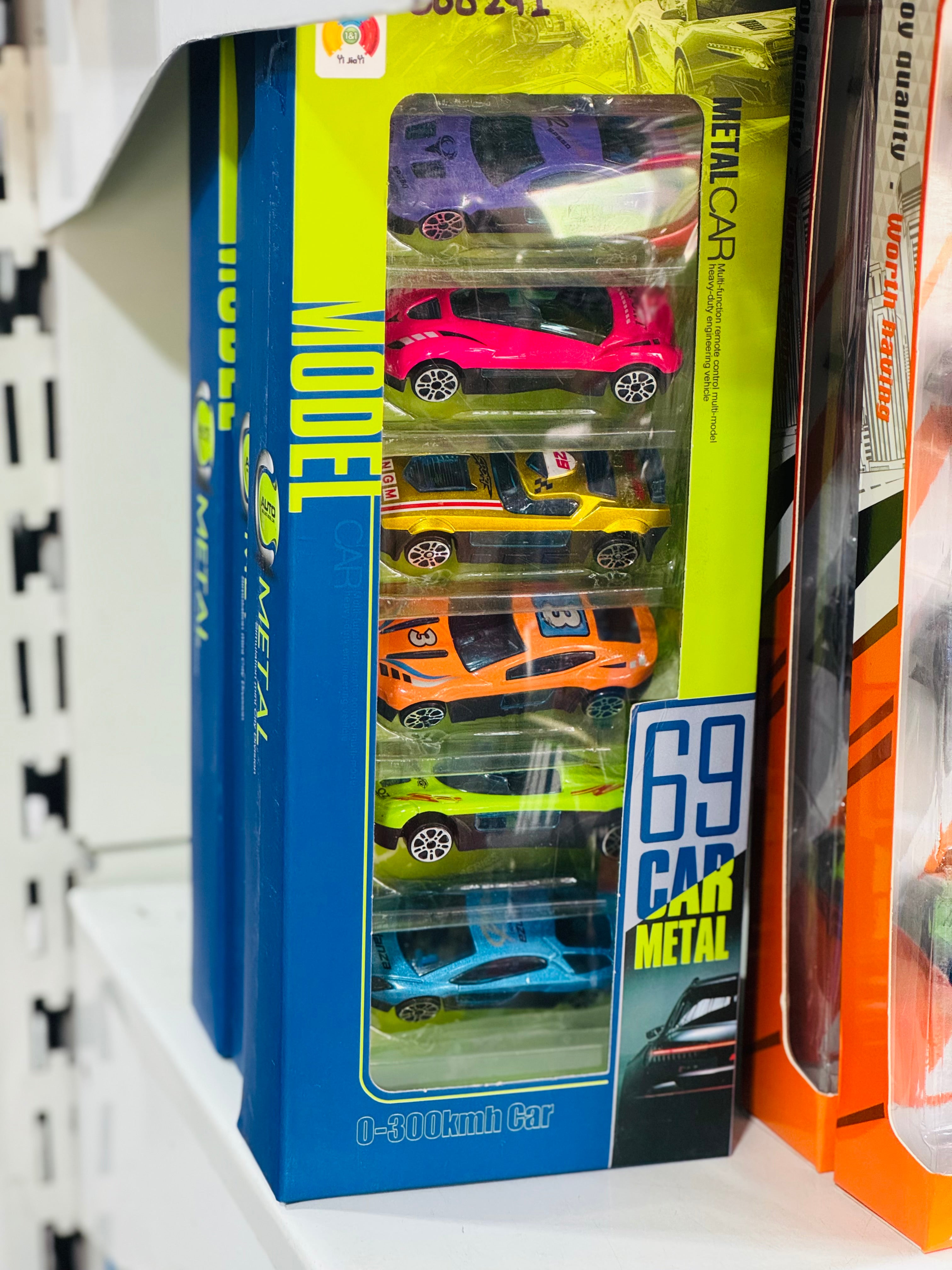 Set of 6 Miniature Alloy Cars
